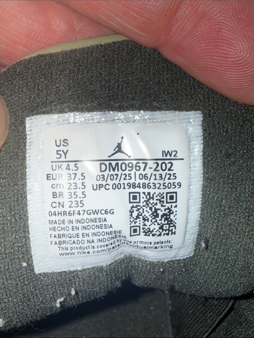 Nike Kids Michael jordan 3 olive Sneakers - Picture 6 of 7